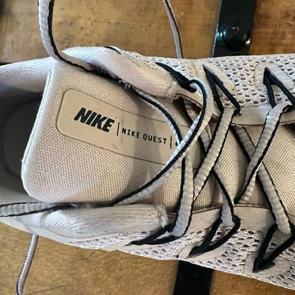 Nike Quest 2 Rose Gold Stone Mauve running sneakers shoes size 8